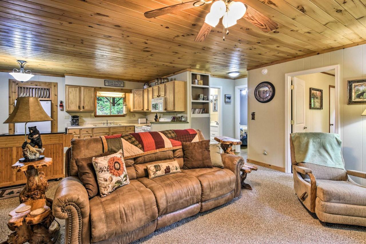Robbinsville Cabin With Deck 3 Mi To Fontana Lake! المظهر الخارجي الصورة