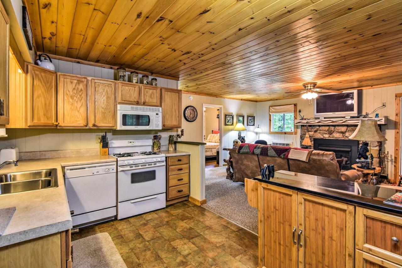 Robbinsville Cabin With Deck 3 Mi To Fontana Lake! المظهر الخارجي الصورة